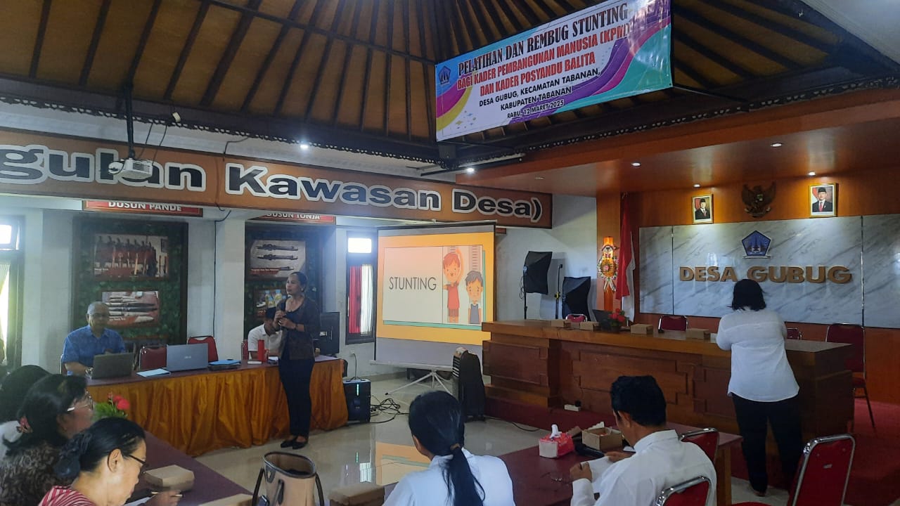PELATIHAN PENCEGAHAN DAN PENANGANAN STUNTING DIRANGKAI DENGAN REMBUG STUNTING DESA GUBUG