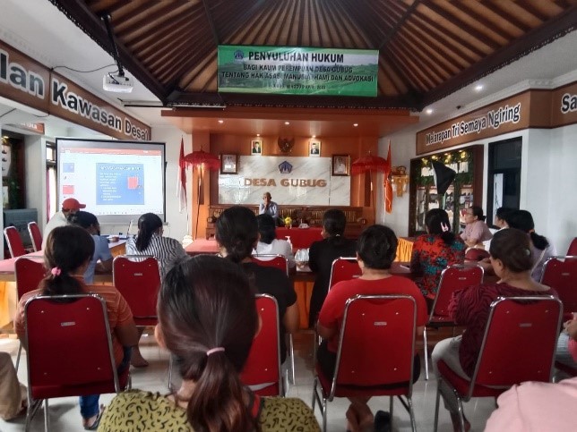 POSYANKUMHAMDES DESA GUBUG GAGAS DAN LAKSANAKAN PENYULUHAN/SOSIALISASI HUKUM TENTANG HAK ASASI PEREMPUAN DAN   AD VOKASI